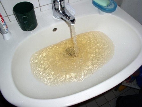agua contaminada en casa